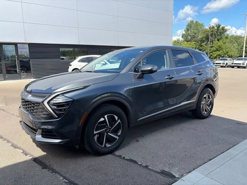 Used 2025 Kia Sportage LX AWD/4WD image 5