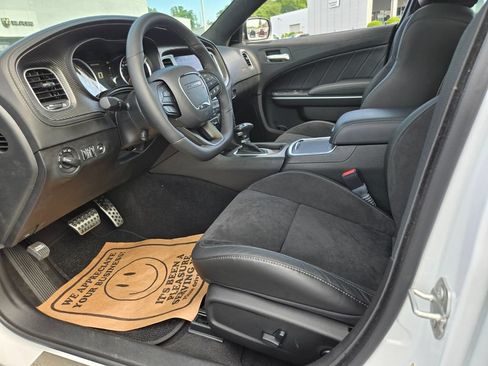 Used 2023 Dodge Charger Scat Pack RWD image 9