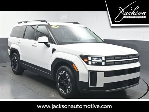 Used 2024 Hyundai Santa Fe SEL image 1