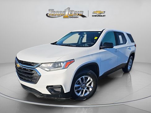 Used 2021 Chevrolet Traverse LS image 4