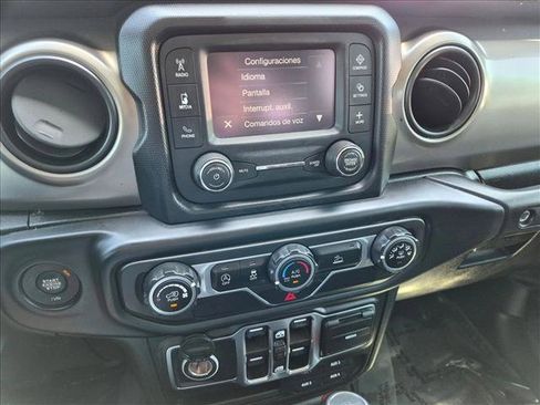 Used 2020 Jeep Gladiator Sport w/ Quick Order Package 24S AWD/4WD image 9