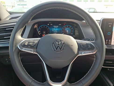 New 2026 Volkswagen Atlas Cross Sport SE AWD/4WD image 13