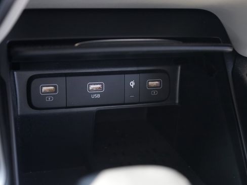 Used 2023 Kia Sorento S FWD image 11