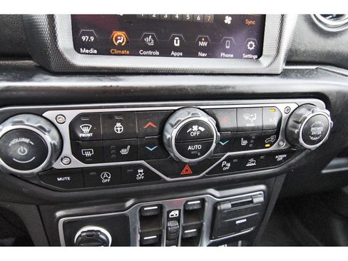 Used 2023 Jeep Gladiator Overland AWD/4WD image 22