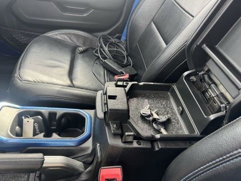 Used 2018 Jeep Wrangler Unlimited Sahara image 23