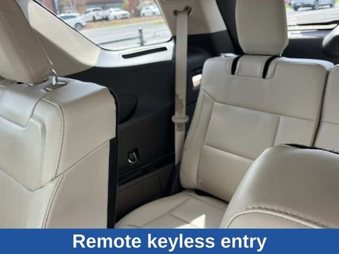 Certified 2023 Ford Explorer Platinum w/ Technology Package AWD/4WD image 27