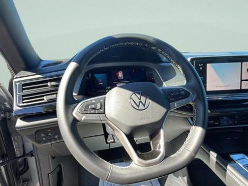 New 2026 Volkswagen Atlas Cross Sport SE AWD/4WD image 13