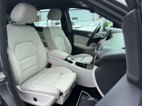 Used 2017 Mercedes-Benz B 250e image 29