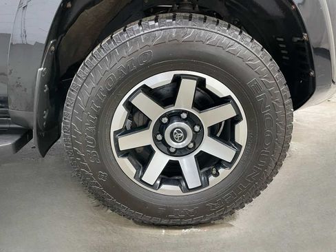 Used 2019 Toyota 4Runner TRD Off-Road Premium AWD/4WD image 6