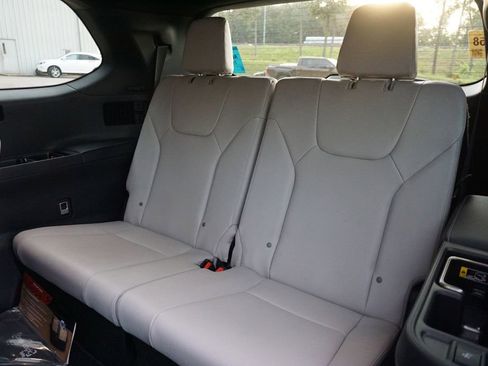 Used 2026 Lexus TX 350 AWD w/ Technology Package image 18