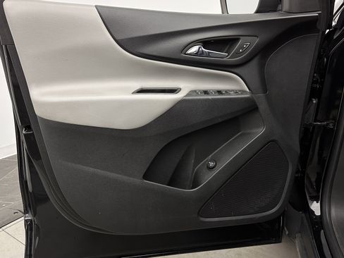 Used 2022 Chevrolet Equinox LT image 10