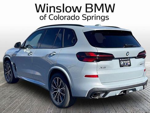 New 2026 BMW X5 xDrive40i w/ M Sport Package AWD/4WD image 3