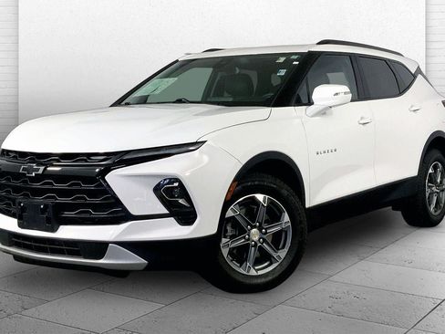 Used 2023 Chevrolet Blazer LT w/ LPO, Black Grille Bar Package AWD/4WD image 13