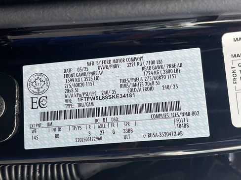 Used 2025 Ford F150 Lariat AWD/4WD image 31
