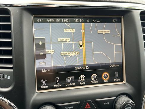 Used 2016 Jeep Grand Cherokee Overland w/ Advanced Technology Group AWD/4WD image 15