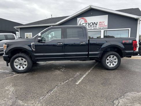 Used 2021 Ford F350 Platinum AWD/4WD image 2
