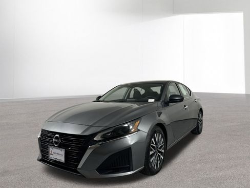 Certified 2024 Nissan Altima 2.5 SV image 25