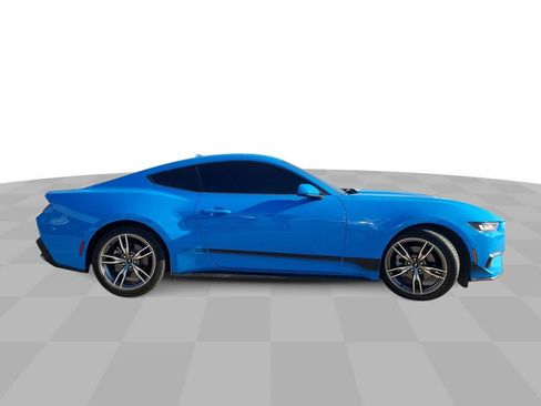 Used 2024 Ford Mustang Coupe image 9