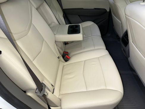 Certified 2023 Cadillac XT5 Premium Luxury w/ Technology Package image 33