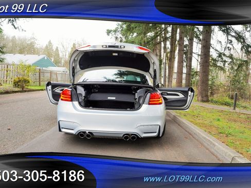 Used 2015 BMW M4 Convertible image 30