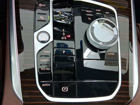 New 2026 BMW X5 sDrive40i image 16