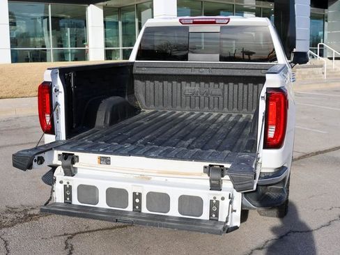 Used 2023 GMC Sierra 1500 SLT w/ SLT Premium Package image 10