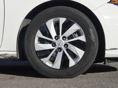 Certified 2024 Nissan Altima 2.5 S image 7