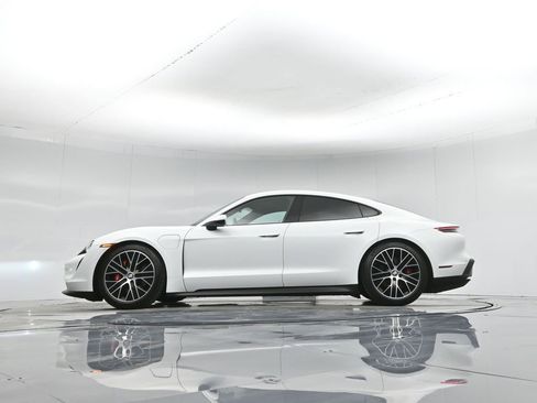 Used 2021 Porsche Taycan 4S image 6