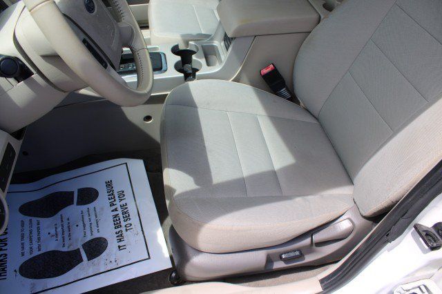 Used 2012 Ford Escape XLT FWD image 10