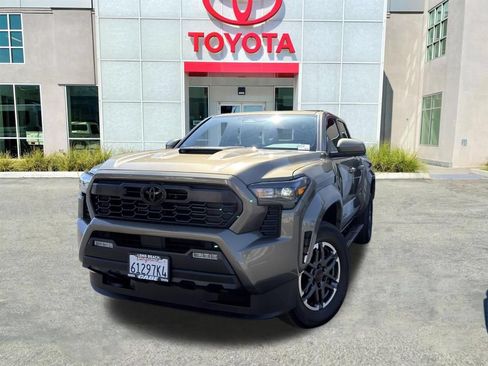 Used 2026 Toyota Tacoma TRD Sport RWD image 4