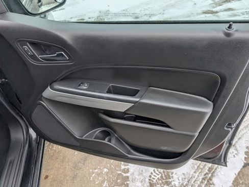 Used 2018 Chevrolet Colorado LT image 31