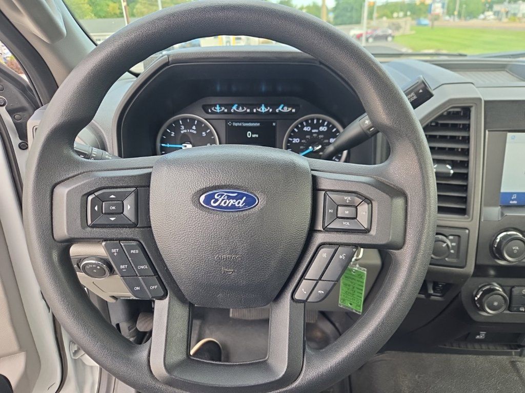 Used 2022 Ford F250 XL w/ Power Equipment Group AWD/4WD image 8