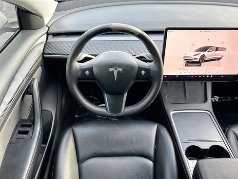 Used 2023 Tesla Model 3 Standard Range image 24