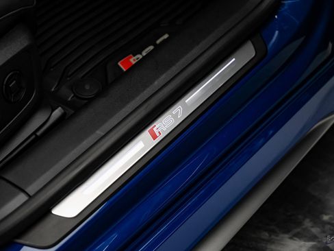 Used 2024 Audi RS 7 Performance w/ Executive Package image 48