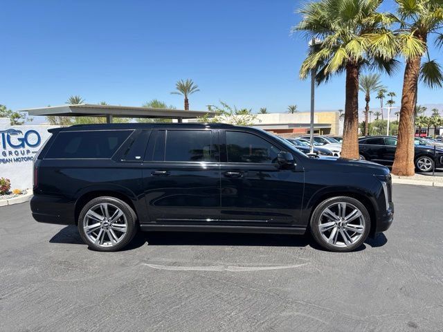 Used 2026 Cadillac Escalade ESV Platinum Sport w/ LPO, Floor Liner Package AWD/4WD image 4