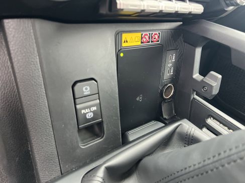 Used 2024 Toyota Tacoma TRD Off-Road w/ TRD Off Road Upgrade Package image 30