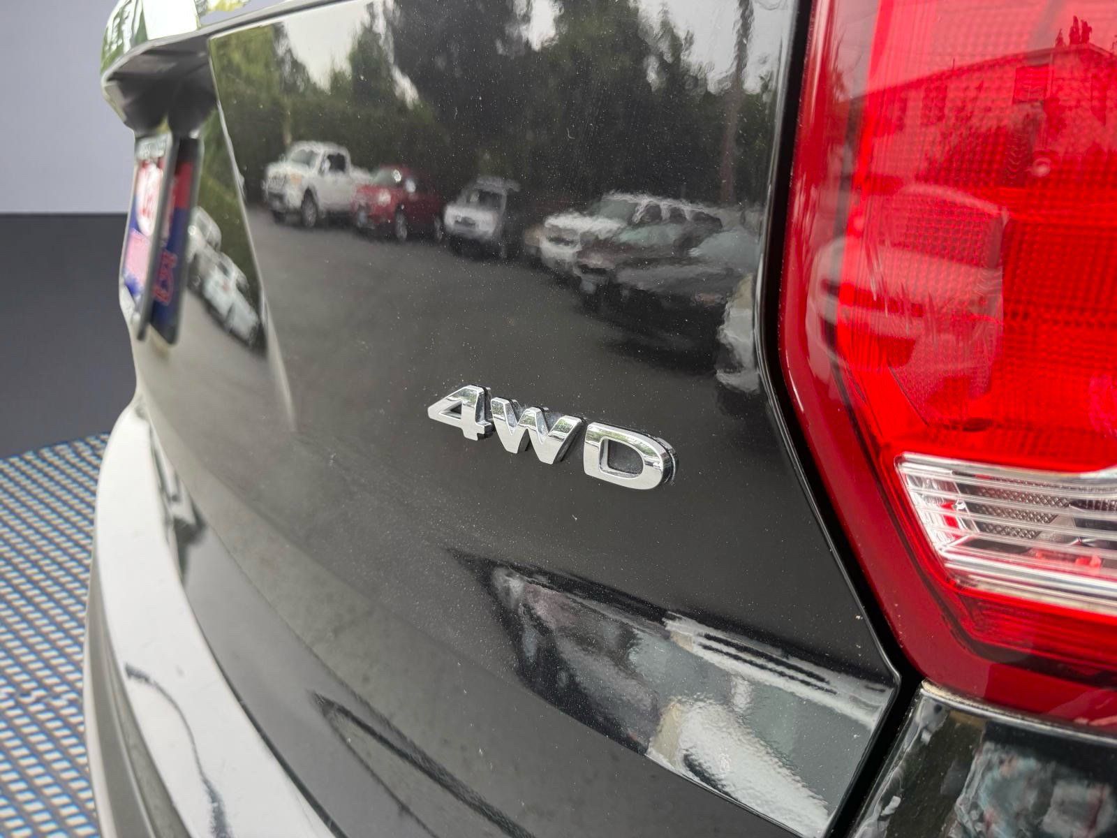 Used 2017 Ford Explorer 4WD image 5