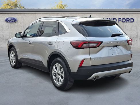 Used 2024 Ford Escape Active w/ Tech Pack #2 AWD/4WD image 4