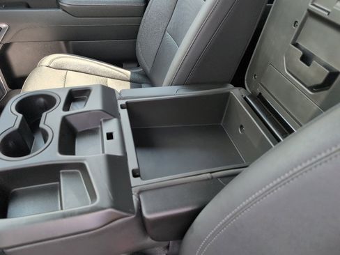 Used 2024 GMC Sierra 1500 SLT image 26