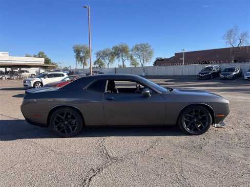 Used 2023 Dodge Challenger R/T w/ Plus Package image 7