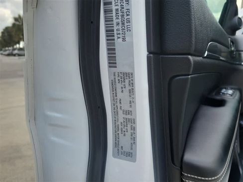 Used 2021 Jeep Grand Cherokee 80th Anniversary w/ Quick Order Package 28K 80th image 16