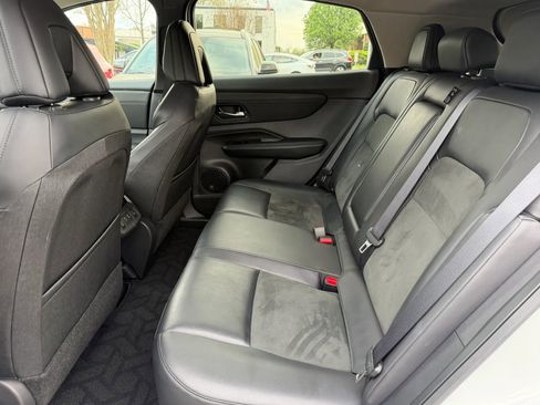 Used 2025 Nissan Ariya FWD image 17