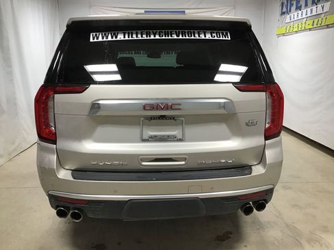 Used 2023 GMC Yukon XL Denali image 5