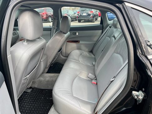 Used 2005 Buick LaCrosse CXL w/ Gold Convenience Package image 10