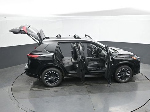 Used 2026 Nissan Rogue Platinum w/ Platinum Premium Package AWD/4WD image 50