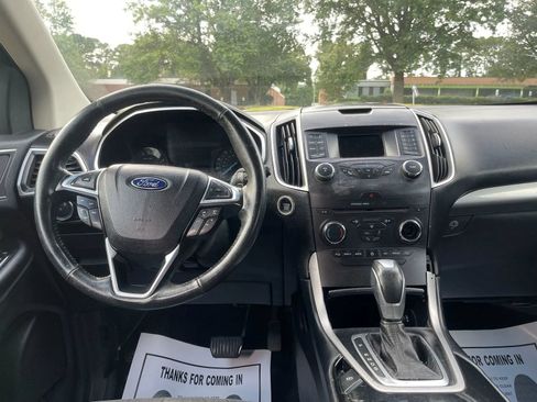 Used 2015 Ford Edge SEL AWD/4WD image 16