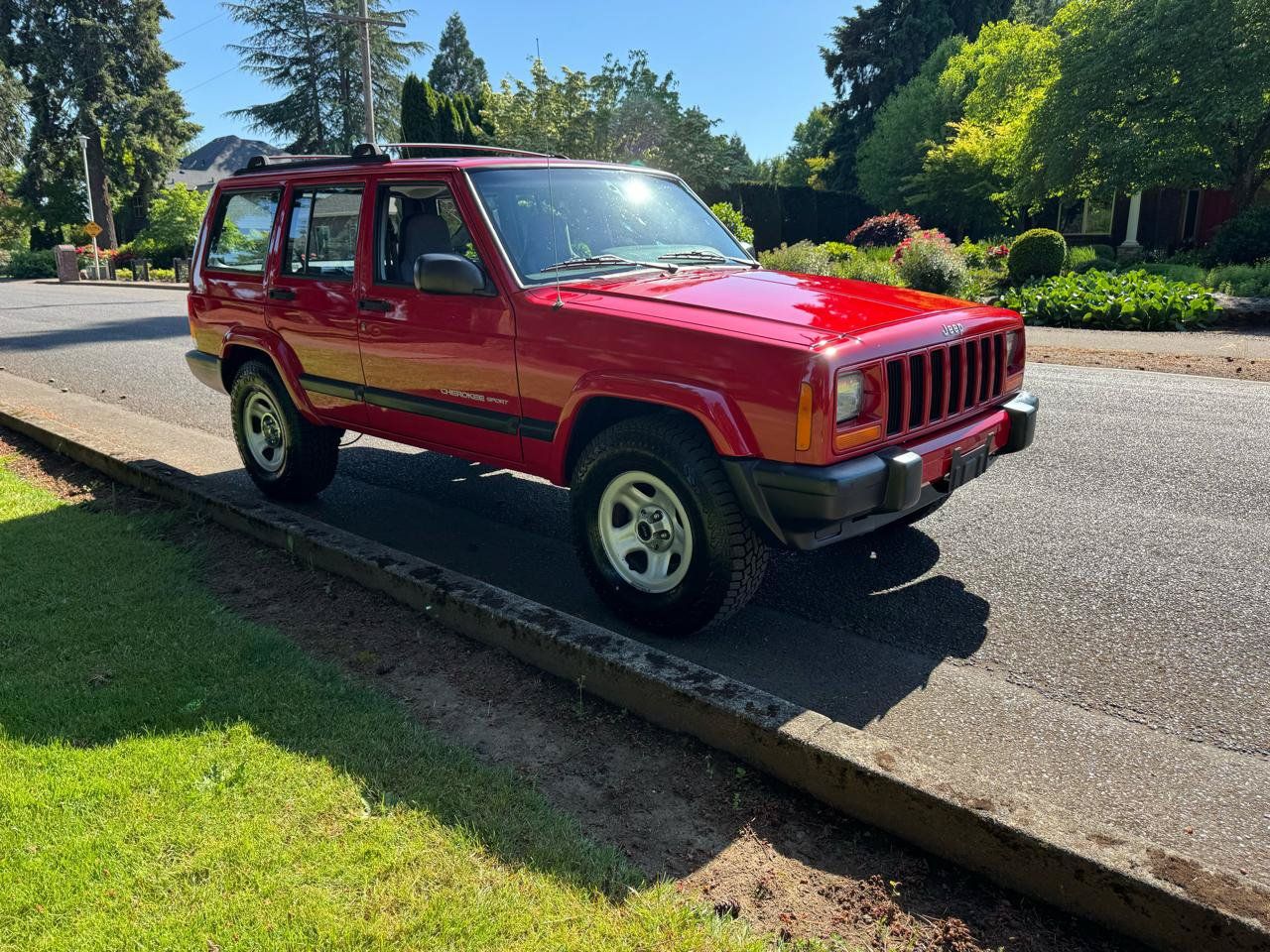 Used 2000 Jeep Cherokee Sport AWD/4WD image 7
