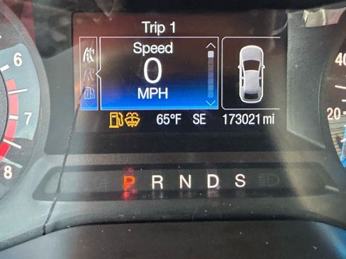 Used 2015 Ford Edge SEL FWD image 20