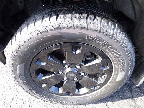 Used 2020 Ford Ranger Lariat w/ Equipment Group 501A Mid image 12