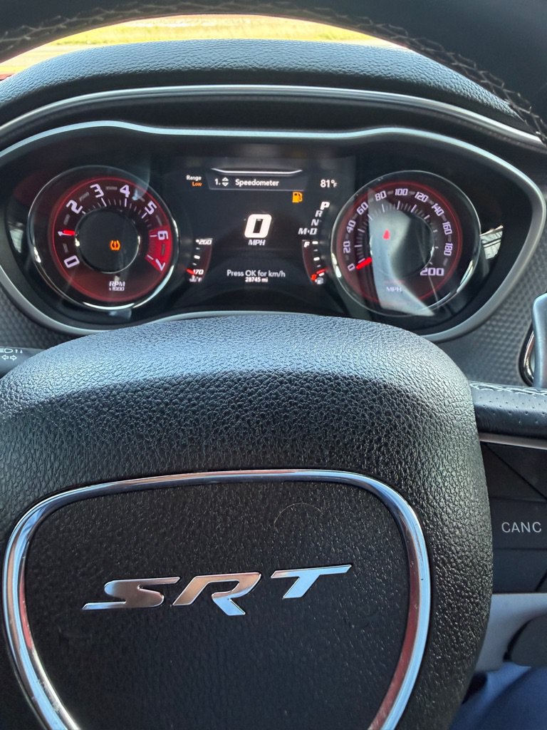 Used 2015 Dodge Challenger SRT Hellcat RWD image 35